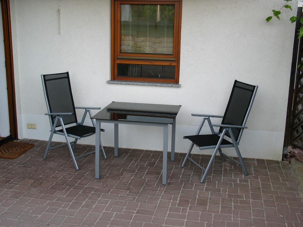 2-Zimmer-Ferienwohnung Gartenblick 罗特威尔 外观 照片